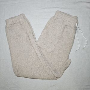 Forever 21 Women's Cream Winter Sherpa Joggers